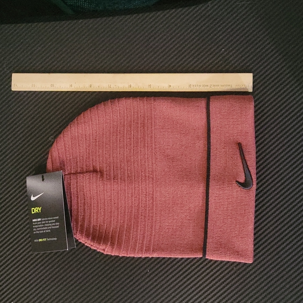 Nike Dri-Fit Adult Unisex Beanie, NWT